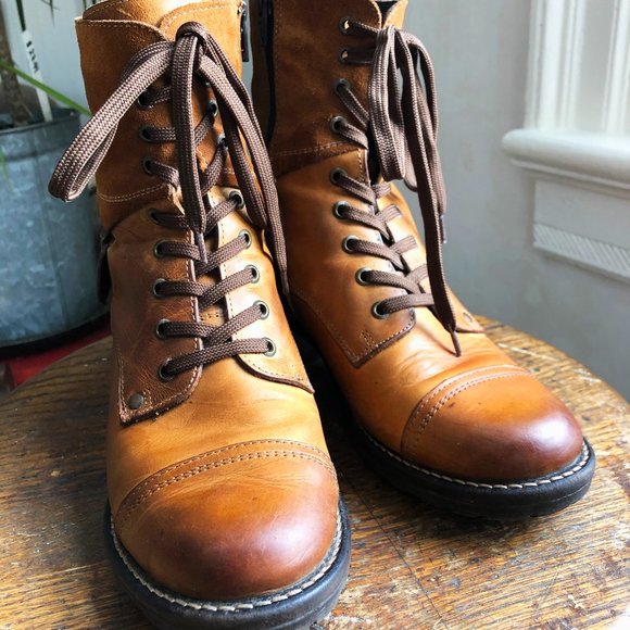 Taos Footwear Shoes - Taos Crave Leather Laced Side Zip Boot Sz 37, 7